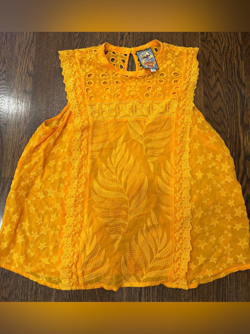 Johnny Was Leafy Concetta Embroidered Blouse Size L Yellow Sleeveless Keyhole